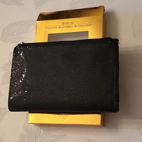 FLASH SALE! NEW Lord & Taylor 5-pc Makeup Brush Set, Black Sparkly Cosmetic Bag - Picture 8 of 9